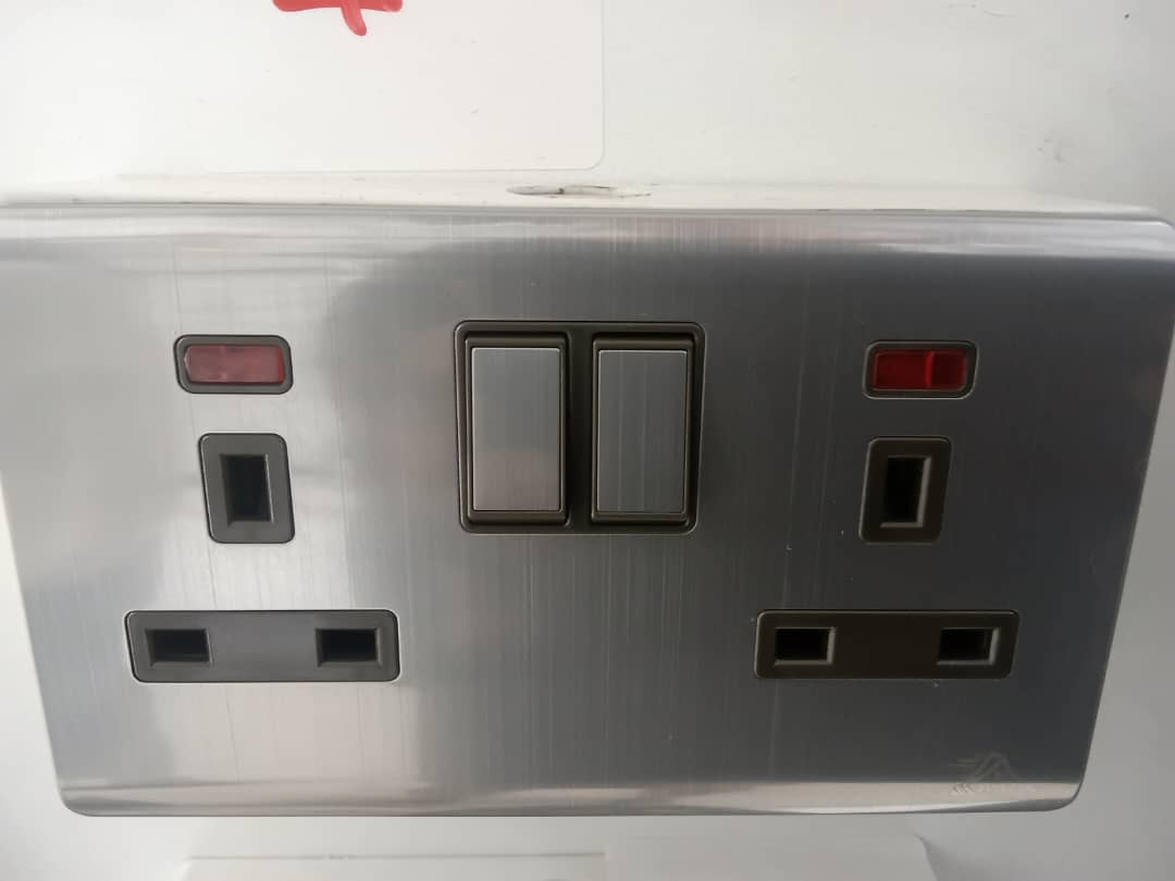 13AMP Double Socket USB